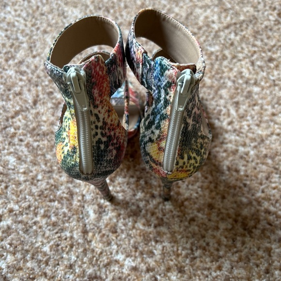 STEVE MADDEN WOMENS Snakeskin Style Stilletto heels SZ 7 - Picture 3 of 5